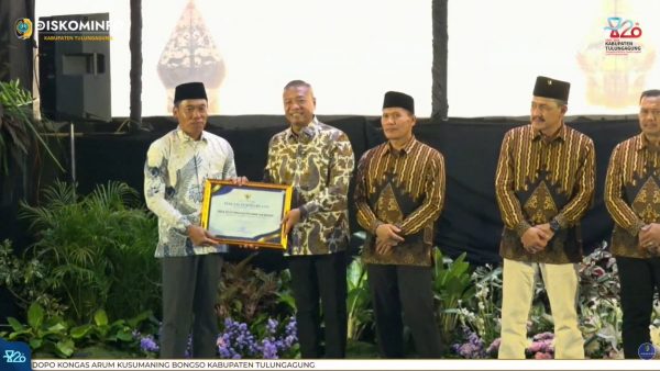 JUARA III PAJAK TERCEPAT SE KAB TULUNGAGUNG